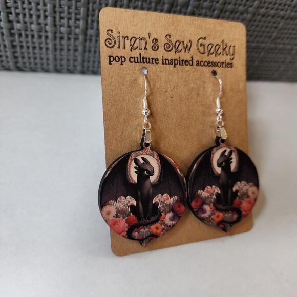 Floral Toothless How to Train Your Dragon Earrings - Picture 3 of 3